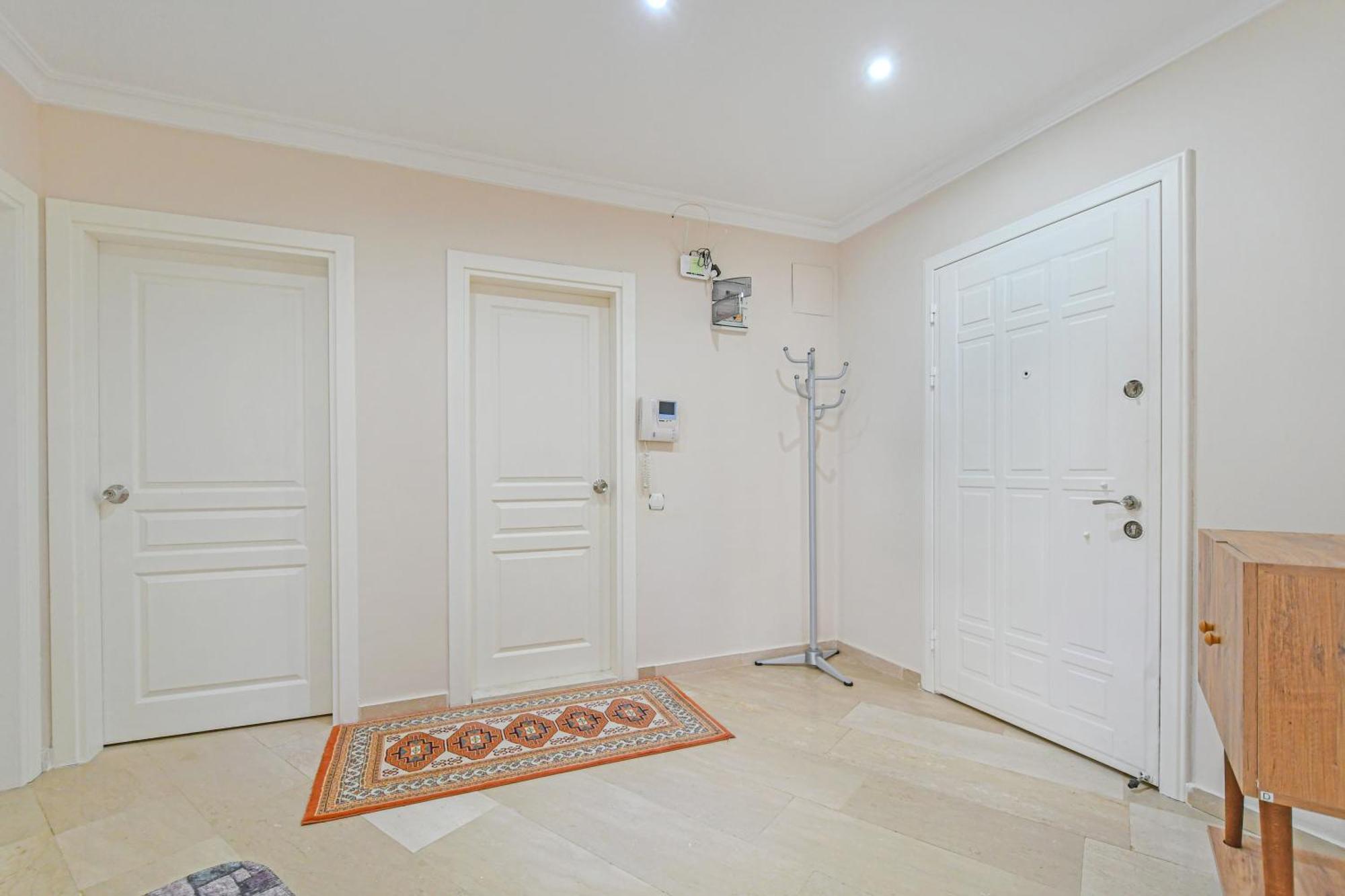 2 Bedroom For Rent In Tosmur, , 500 Meters To The Sea Apartment Alanya